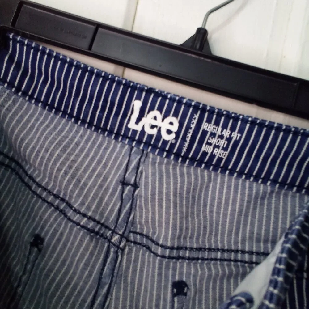 Lee shorts women